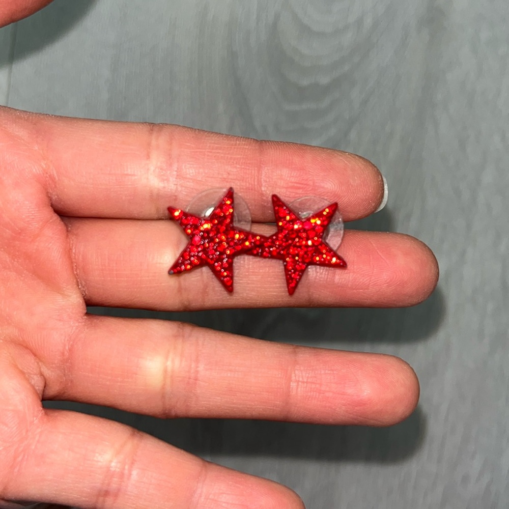 Red Star studded earrings